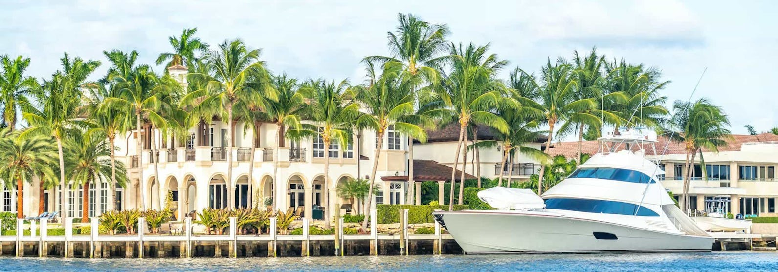 Luxury waterfront mansion in Fort Lauderdale Florida
