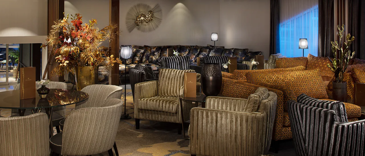 Relax in the lounge