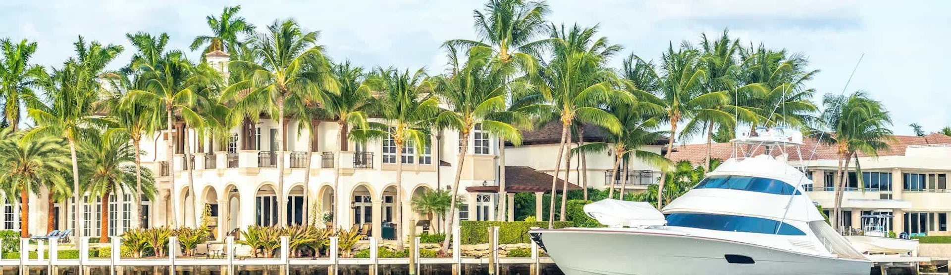 Luxury waterfront mansion in Fort Lauderdale Florida