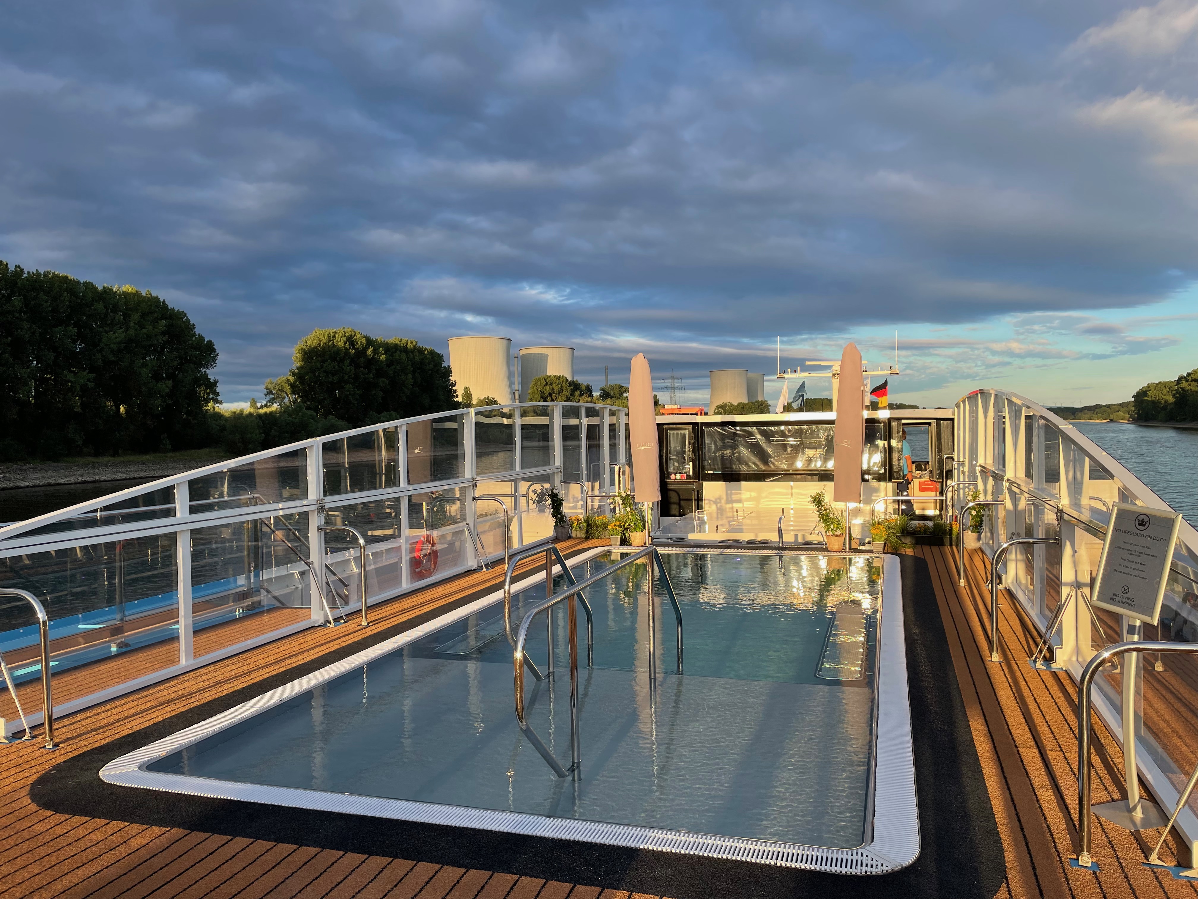 Swimming pool on the AmaKristina.