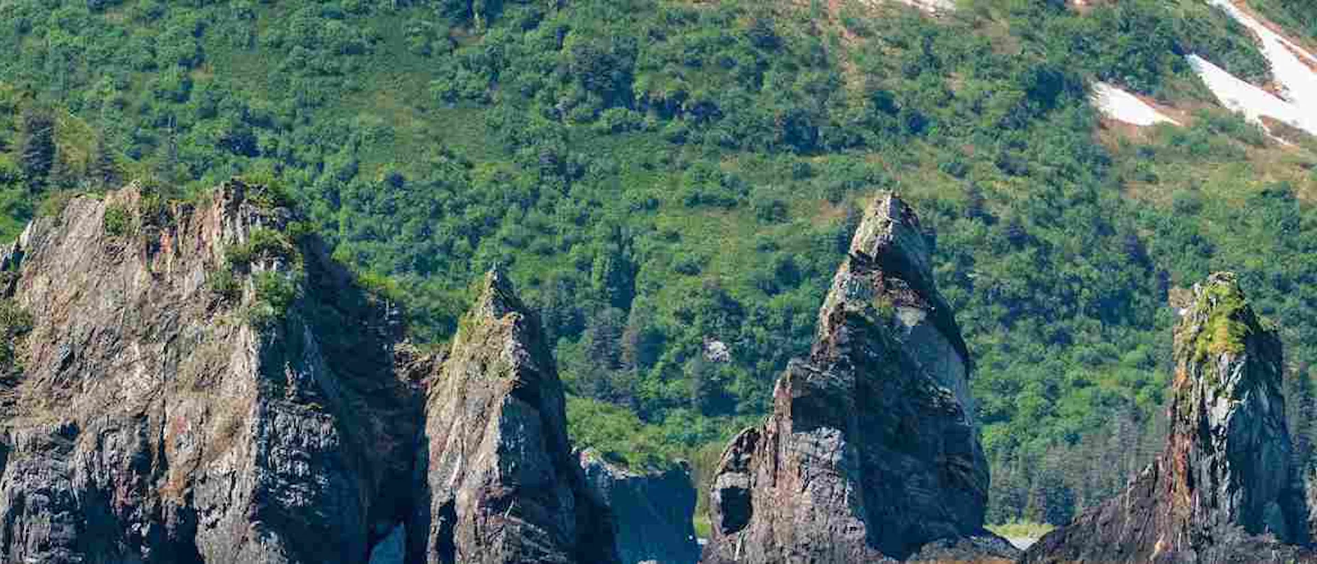 rock tips and mountains